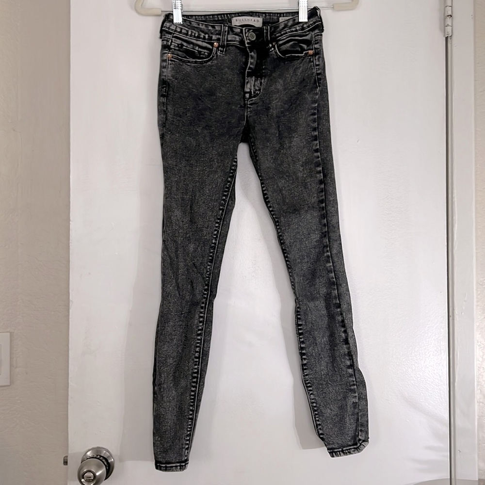 Bullhead skinny jeans